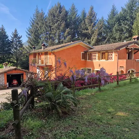 Apartment Tenuta Cerbaiola With Pool, Garden & Parking Borgo a Mozzano